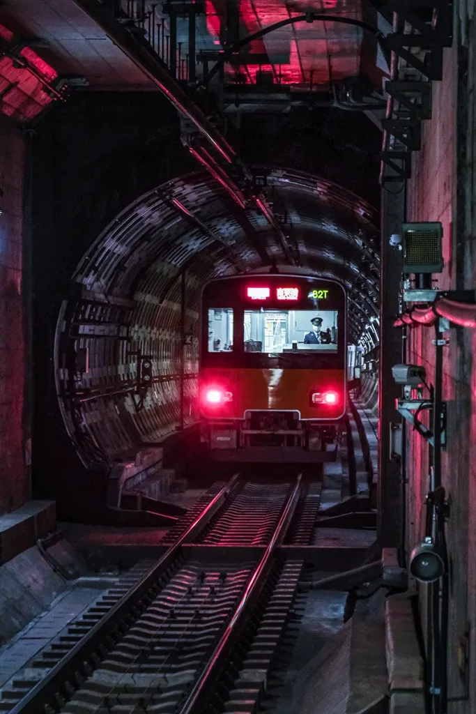Tokion metro on hyvin tarkka aikataulustaan.